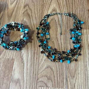 VINTAGE LUCITE AND GLASS BEADED AND SEAD BEADED NECKLACE SPIRAL BRACELET SET